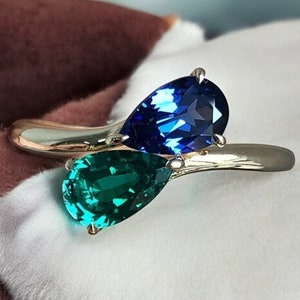 Emerald & Sapphire Toi et Moi Ring: Pear Cut, Rose Gold Wedding Ring