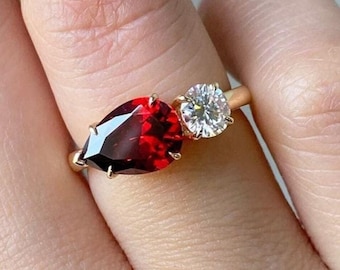 Vintage Garnet Toi Et Moi Ring, Two Gemstone Engagement Ring, Garnet And Moissanite Bridal Ring, Birthstone Jewelry, Personalized Gift Ring