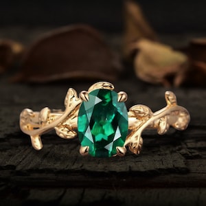 Vintage Emerald Ring, 925 Silver Engagement Ring, Green May Birthstone Gemstone Delicate Ring for Women, Anniversary Valentine Gift for Her