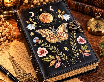 Diario de viaje de piel con forma de mariposa: diario de viaje hecho a mano con bordes irregulares.