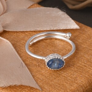Blue Kyanite Ring / 925 Sterling Silver Ring / Women Handmade Ring / Minimalist Handmade Ring / Every Occasion Ring / Gift For Mother.
