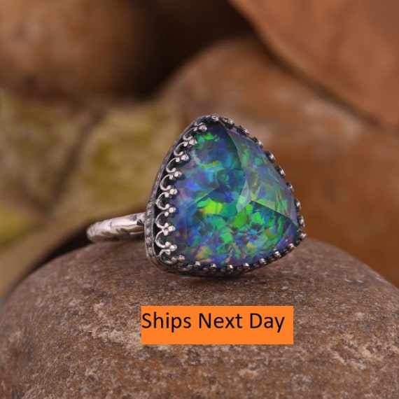 Top Rare Blue Fire Green Opal Gemstone Ring 925 Sterling Silver