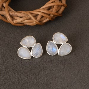 Dainty Rainbow Moonstone Stud Earrings / 925 Solid Sterling Silver Earrings / Delicate Moonstone Earrings Jewelry / Birthstone Stud For Her.