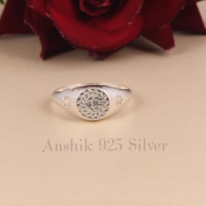 Elegant Celestial Ring- 925 Sterling Silver Ring- Handmade Jewelry- Moon Signet Ring- Women Ring- Star Stacking Ring- Gift For Christmas.