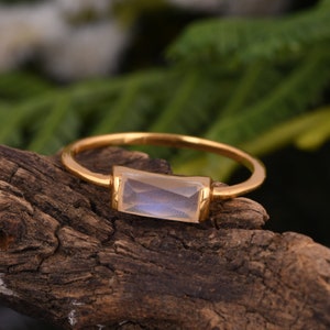 Rainbow Moonstone Ring - Baguette Shape Gemstone Ring - 14K Solid Yellow Gold Ring - Minimalist Simple Jewelry - Birthday Gift For Daughter