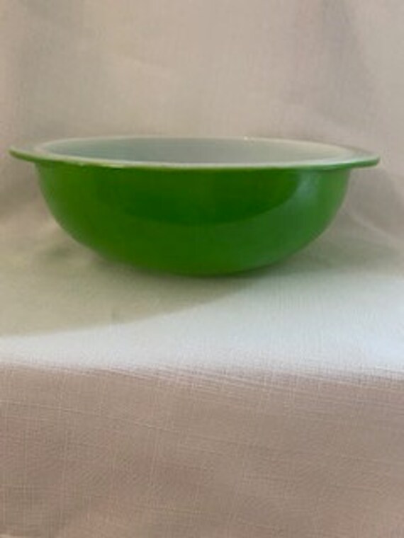 Vintage Green Pyrex 2 Quart Bowl Etsy