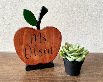 Carved Wood Teacher Apple, Personalized Classroom Gift, Birthday Christmas Graduation Retirement Gift Teacher Appreciation Day
