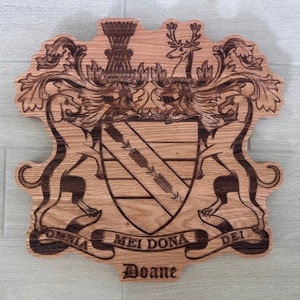 Personalisiertes Familienwappen Nachname Schild - Geschnitztes Holz Wappen - Jahrestag Hochzeit Valentines Einweihungsparty Geburtstagsgeschenk