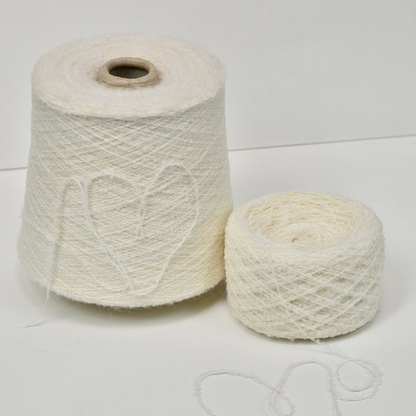 Natural white Merino blended boucle Yarn - Made in Italy - 25g/50g/100g/200g Options Available