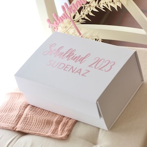 Schulkind 2025 Geschenkbox mit Personalisierung - Wunschfarbe für die Aufschrift - Einschulung - Schultüte mal anders - Geschenk Kind