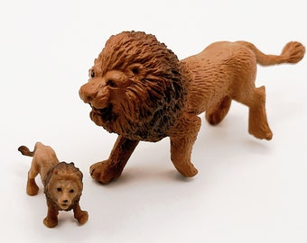 2pc Lions, Large and Mini, Diorama Supplies, Small Plastic Animals, Craft Supplies, Fairy Garden, Woodland, Miniatures, Terrarium Figure