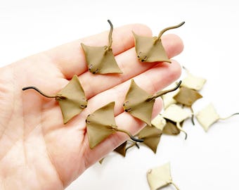 5pc Stingray Miniature Figurines Mini Ocean Animals Tiny Figure Diorama Supplies Terrarium Miniatures Micro Slime Charms Aquarium Manta Rays