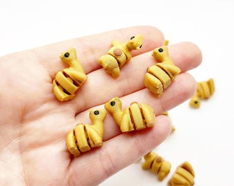 Mini Articulated Camel Fidgets 3D Printed Safari Animals Miniatures Diorama Supplies Desk Pet Tiny Mini Fairy House Baby Camel Miniatures