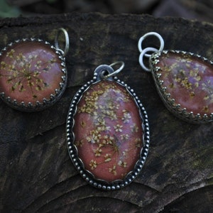 Real Queen Anne’s lace silver necklace. Handmade sterling silver pendant with Dacus carota flowers