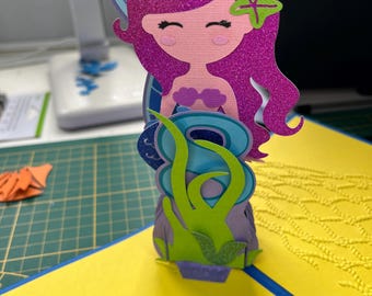 Tarjeta desplegable de sirena