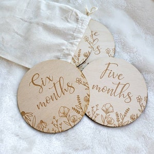 Wooden monthly milestone marker discs, Floral baby milestone marker, keepsake