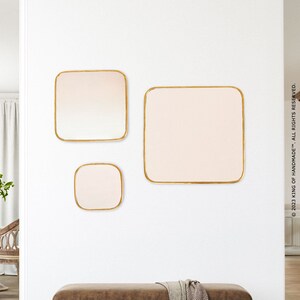 Spiegel met goudkleurig lijstwerk, 100 x 140 cm VICTOIRE