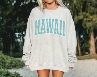 Hawaii Sweatshirt Hawaii Crewneck Hawaii Hoodie Beachy Sweater Vintage University of Hawaii Varsity Sweatshirt Surf Vacation Sweater
