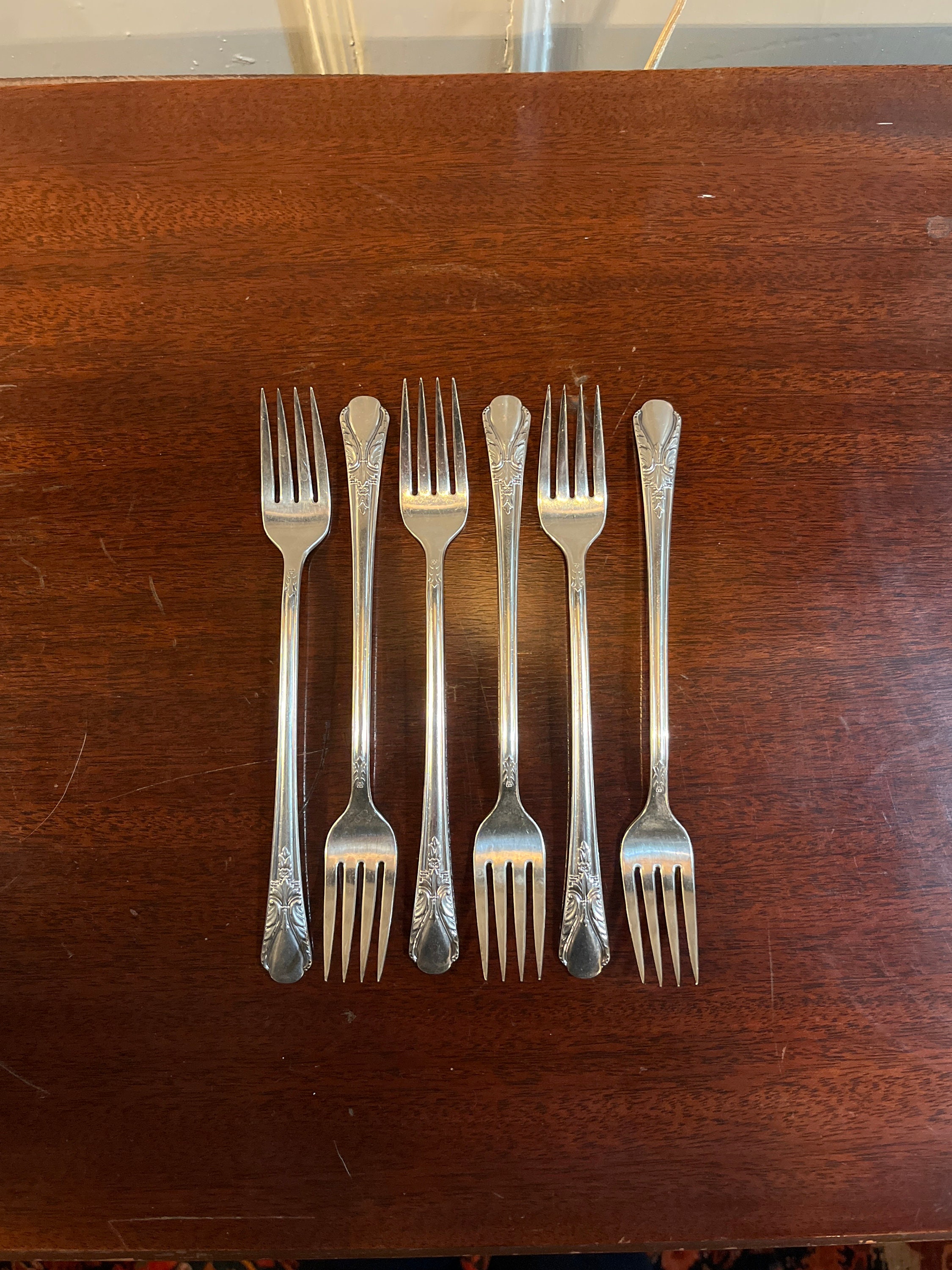 Set of 6 Vintage WM Rogers Shrimp/appetizer Silver Plate Forks
