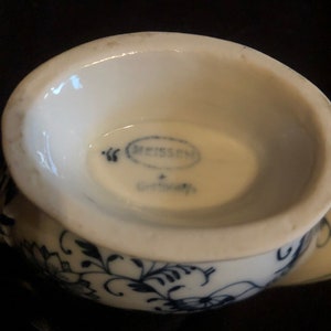 Antique Individual Meissen Blue Onion Gravy/Sauce Boat Super Rare Made in Germany Oval Stamp image 4