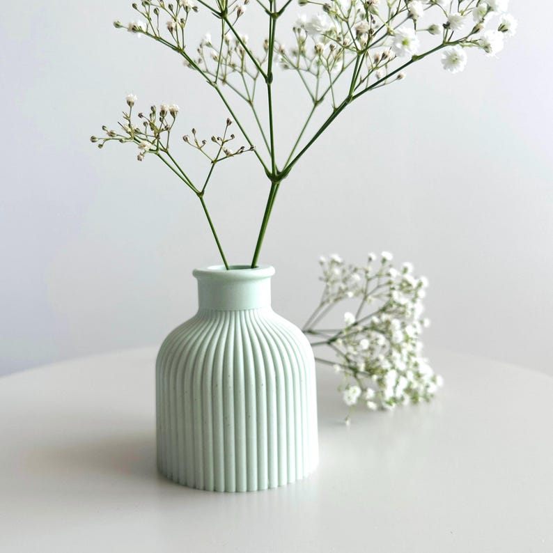 Handmade Jesmonite Ribbed Bud Vase | Neutral Decor image 9