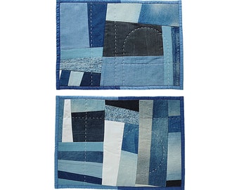 Quilted upcycled denim placemats, set of 2 patchwork table mats, washable placemats, blue dining table decor, sustainable housewarming gift