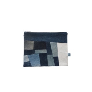 Zipper pouch, patchwork denim pouch, recycled jeans pouch, handmade pouch, sustainable gift, jeans cosmetics purse, upcycled denim