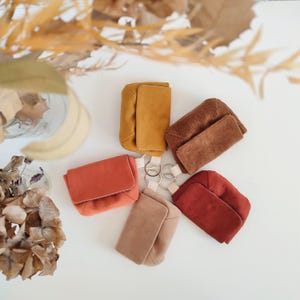Minibolsa con cierre a presión, llavero con bolsa para golosinas para perros, estuche para auriculares, bolsa de bolsillo para bálsamo labial, monedero pequeño, materiales de segunda mano, regalo sostenible hecho a mano