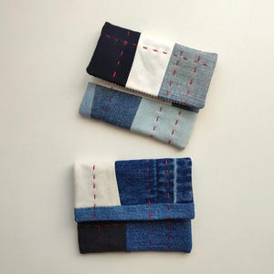 Handgefertigte Patchwork Geldbörse, mittelgroße Geldbörse mit Druckknopf, Kartenetui, Upcycled Denim, per Hand gequiltet, nachhaltiges Weihnachtsgeschenk