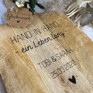 Regalo de boda tablero Tablero decorativo boda Personalizado Grabado láser Regalo tomados de la mano para siempre imagen 4