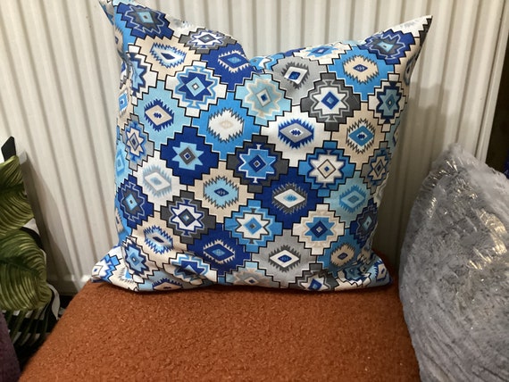 Blue Design Pillows With Inserts, Soft and Comfy Throw, Decorative Pillow,  Artificial Fur Comfy Shams, Boho Home Decor Pillows, Gray Throws 