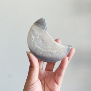 Druzy Agate Moon Crystal Carving