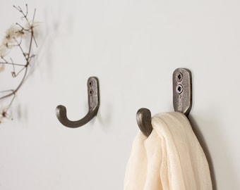 Hunting Decor Cast Iron Vintage Coat Hooks Set Of 5 - Rustic