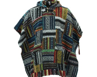 Poncho à capuche en coton tissé hippie patchwork longueur genou