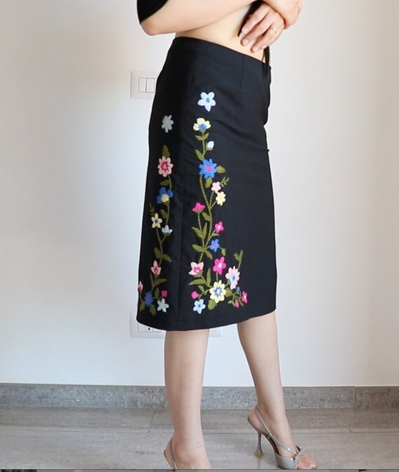 Vintage Moschino Jeans  Floral Embroidery midi sk… - image 2