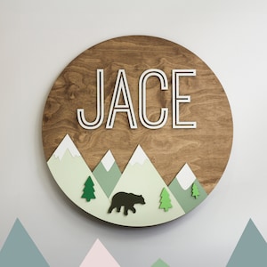 Prénom thème forêt, décoration montagne, panneau rond pour bébé, panneau pour berceau, décoration murale pour chambre d&#39;enfant, cadeau nouveau-né, nom 3D