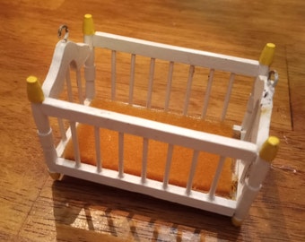 miniature crib
