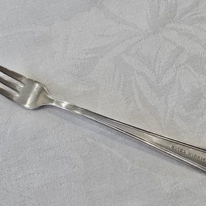 Cocktail Fork, Silverplated - HOTEL MORRISON - International Silver - Victor S. Co. A1