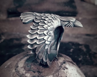 Handmade Sterling Silver Majestik Raven Signet Ring: Gothic Norse Jewelry