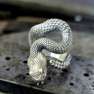 Snake Silver Ring, 925k Sterling Silver Handmade Jewelry, Unique Animal Lover Gift, Mythic Snake for Chance and Infinity, Symbolic Jewelry