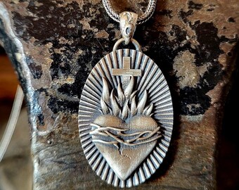 925k Sterling Silver Sacred Heart of Jesus Medallion Pendant