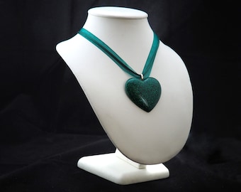 Antique jade heart pendant deals