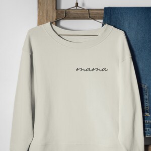 Mother&#39;s Day Crewneck Sweatshirt, Mom Tshirt, Mama Tshirt, Best Mom Tshirt, Mom Graphic Tee, Shirt for Mom, Minimalist Mom Tee