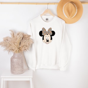 Minnie Mouse Dinsey Sweatshirt-Women&#39;s Crewneck-Minnie Bow-Mommy and Me Matching Outfits-Disney Ears-Disney Shirt-Disney Vacation Shirt