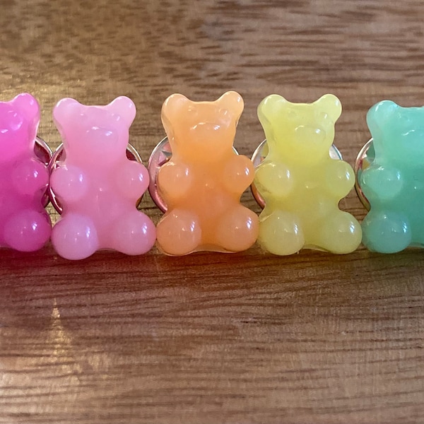 Gummy bear pin badge/bear pin/cute pin/sweet/pastels
