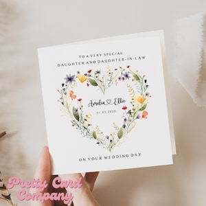 Carte de mariage pour fille et belle-fille, carte de mariage florale, félicitations pour le jour de votre mariage, carte de couronne de coeur, jeunes mariés