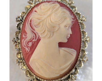 Vintage Gerry's Pink Cameo Brooch Gold Tone Victorian Lady Portrait Pin