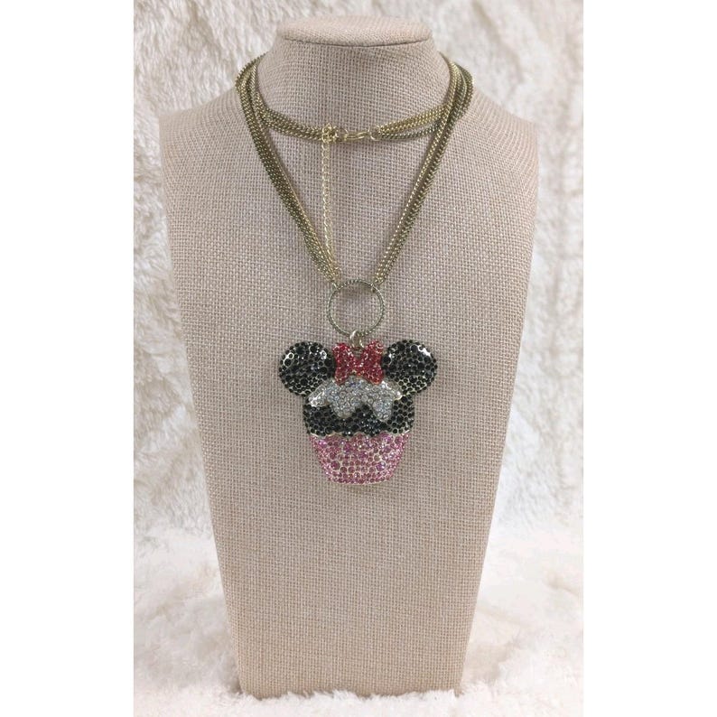 Disney Minnie Mouse Cupcake Rhinestone Necklace Gold Tone Statement Pendant Cute zdjęcie 2