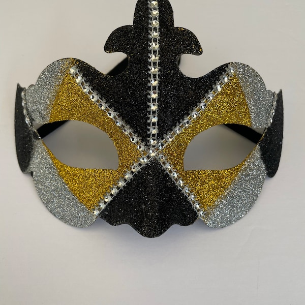 Masque masque arlequin noir scintillant, argent et or.
