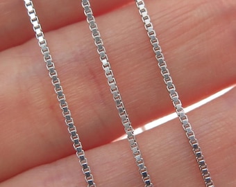 イタリア製スターリングシルバーボックスチェーンネックレス（0.9 mm